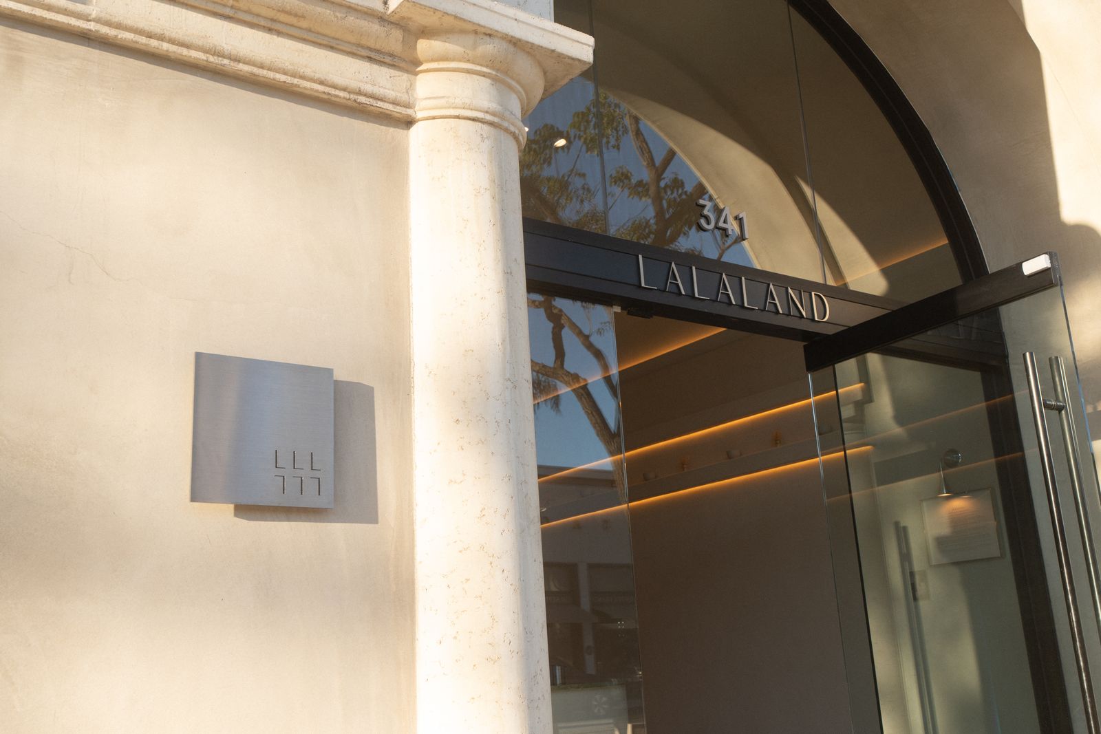 Locations – La La Land Kind Cafe