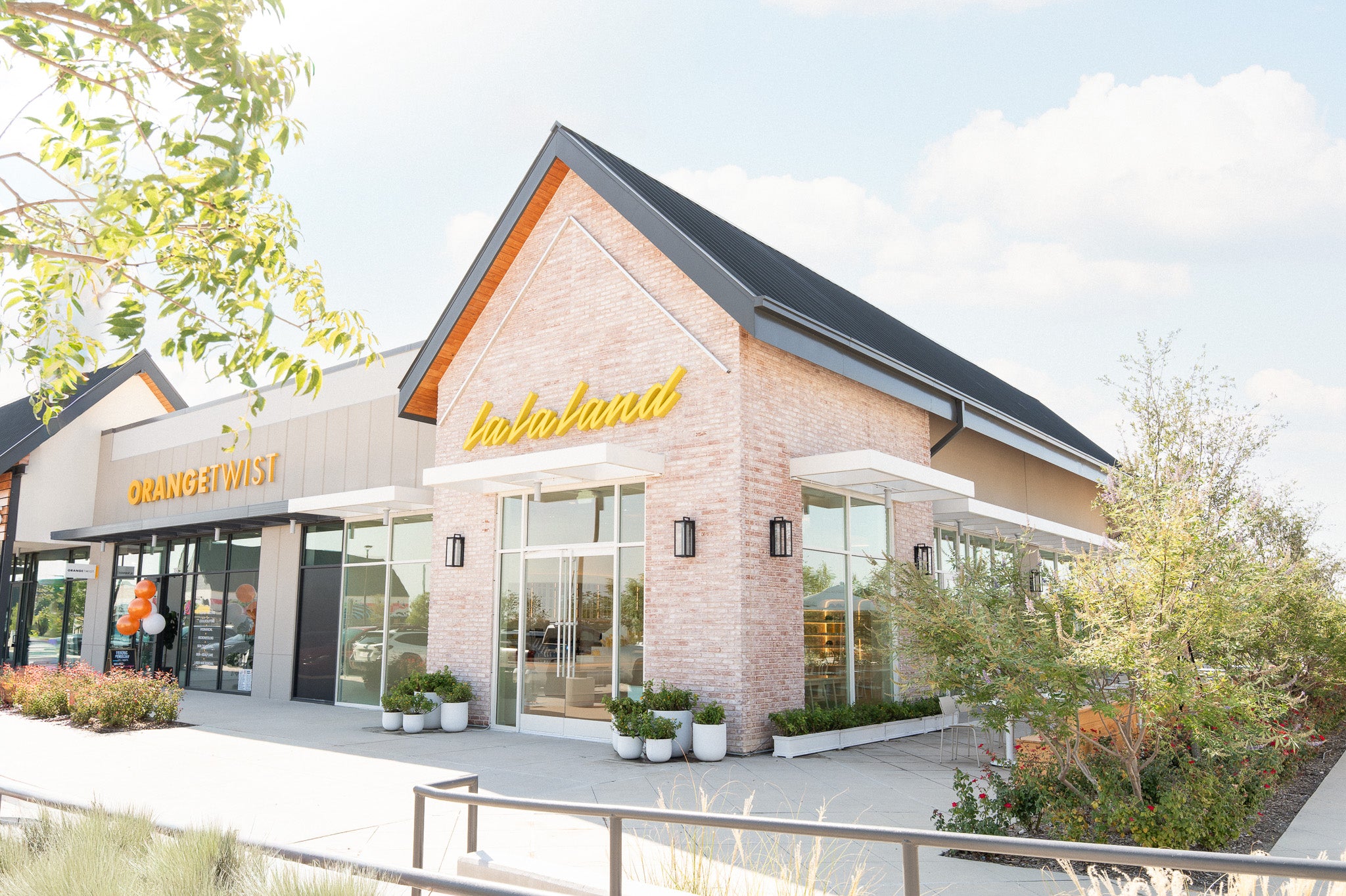 Locations – La La Land Kind Cafe